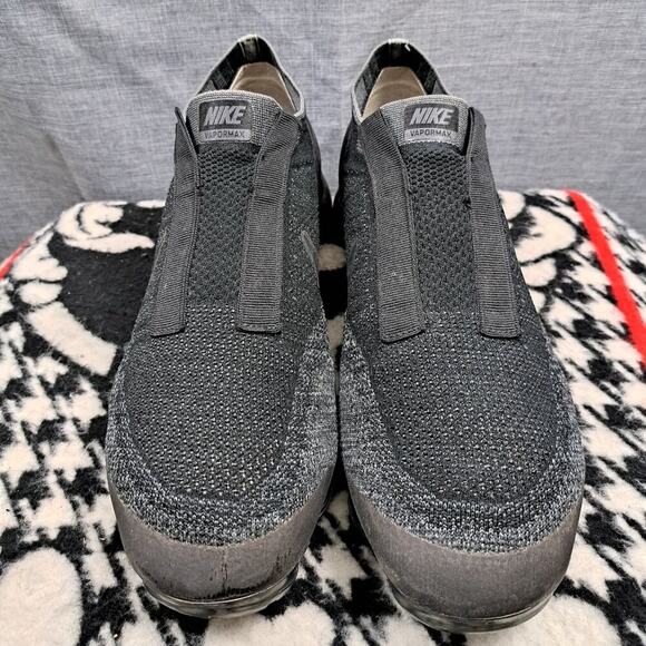 %Size 13 Nike Air VaporMax SE AQ0581-001 Laceless Triple Black Men A 27 main image 14